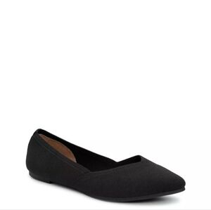 Kelly And Katie Jayde Flats